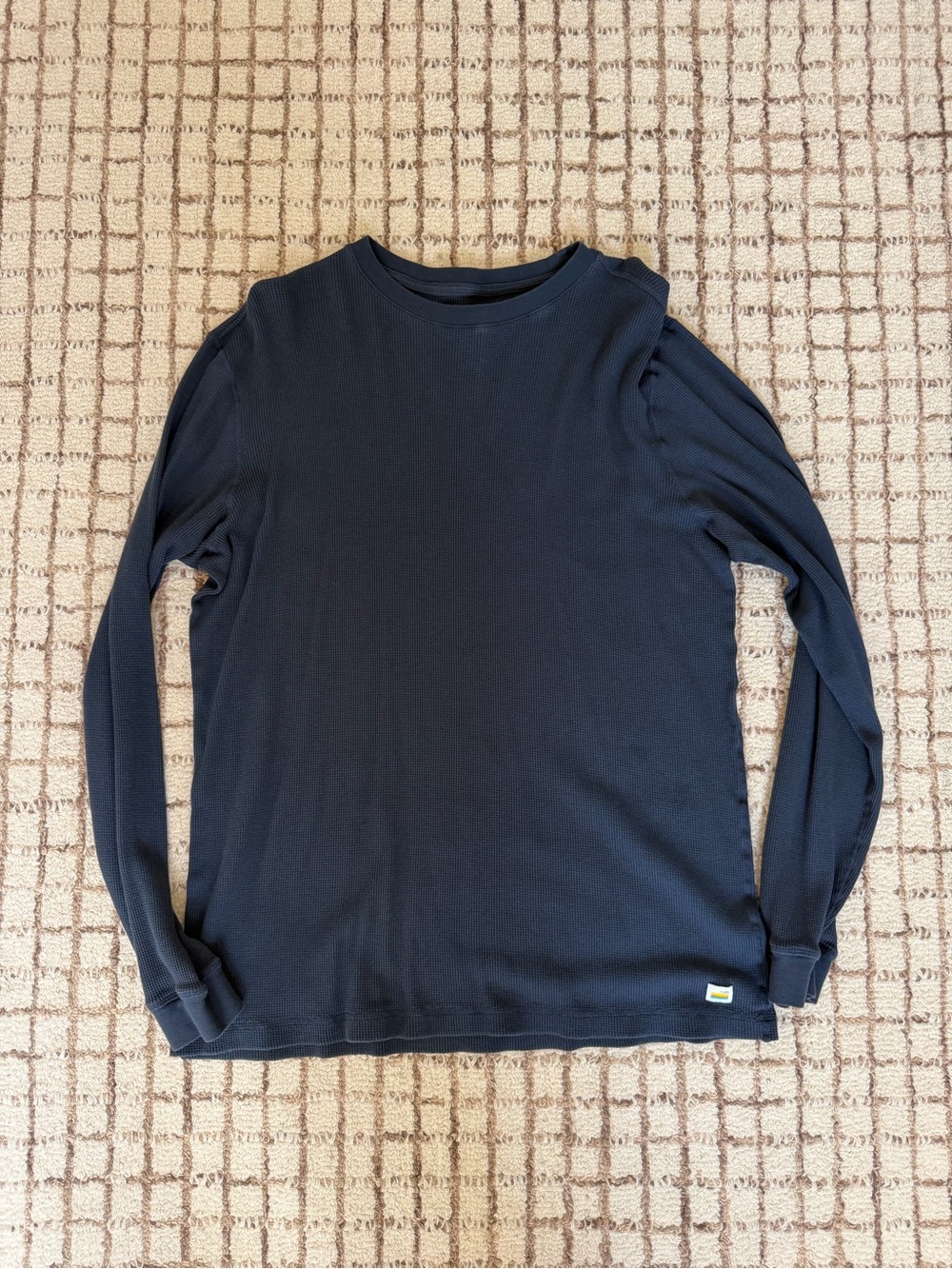Great condition Vuori Long Sleeve Waffle LS
